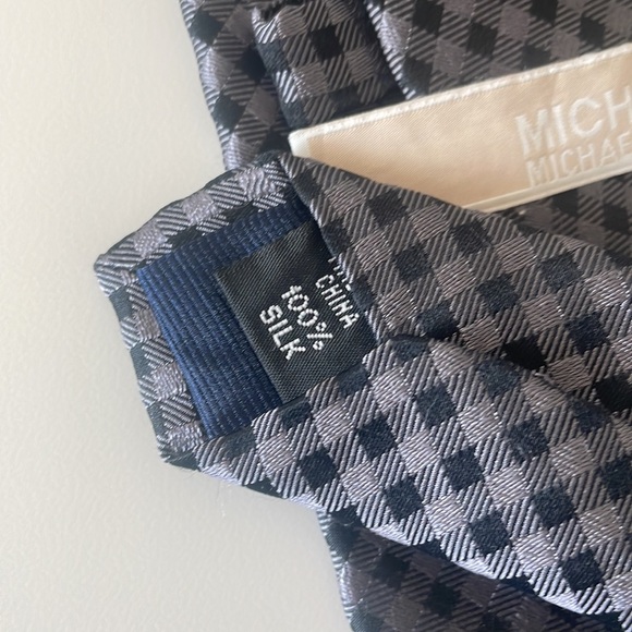 Michael Kors Black and Grey Plaid Silk Tie - Picture 7 of 10